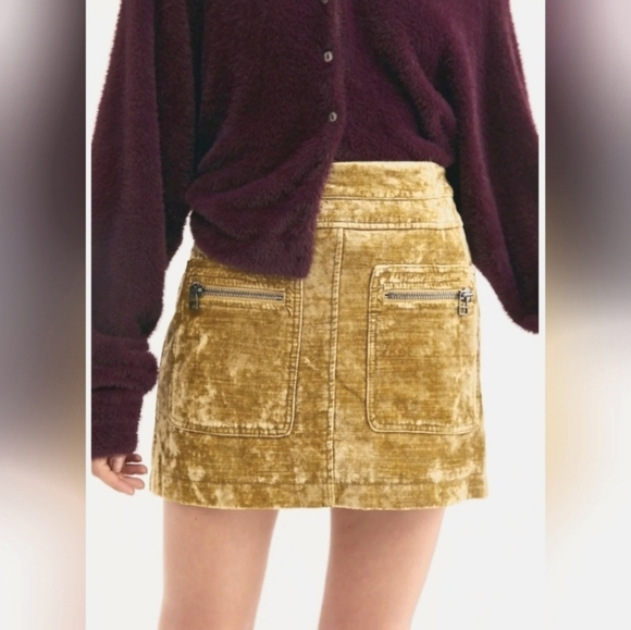 Free People Dust to Dust Velvet Yellowish Green Mini Skirt - Picture 2 of 12